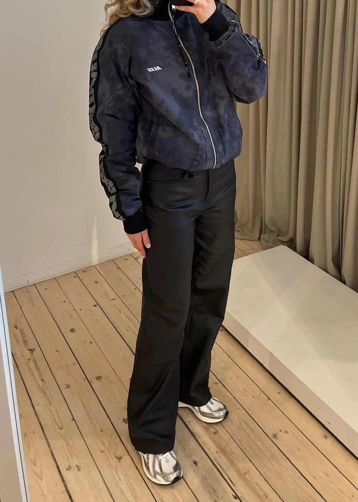 ALIS BAM WIDE FIT JEANS