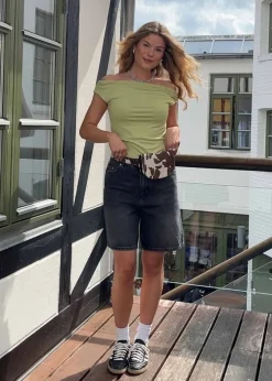 Modström HimaMD off-shoulder top